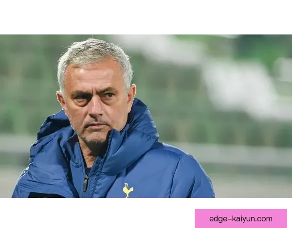 穆里尼奥球队防守模式逐渐显现，表现稳健值得关注